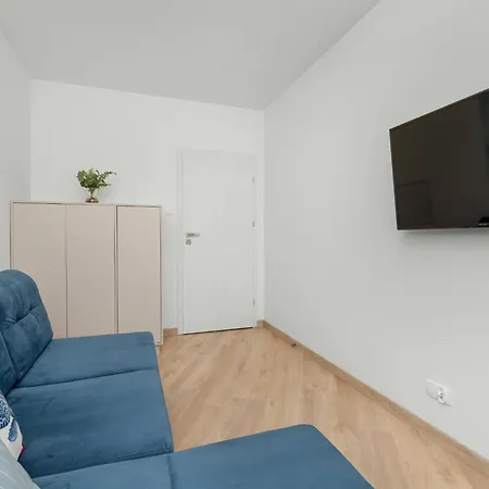 Luksusowy Z 4 Sypialniami, Klimatyzacja I Biurkiem W Gdansku By Renters Apartament Gdańsk