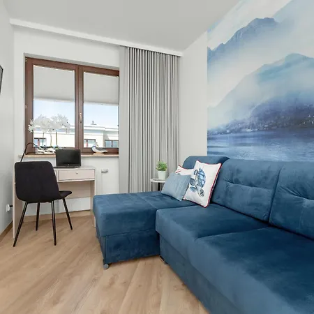 Luksusowy Z 4 Sypialniami, Klimatyzacja I Biurkiem W Gdansku By Renters * Gdansk